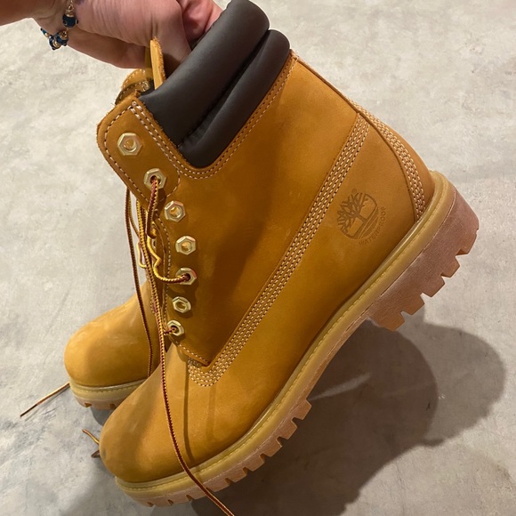 Men’s timberland boots - Picture 1 of 4